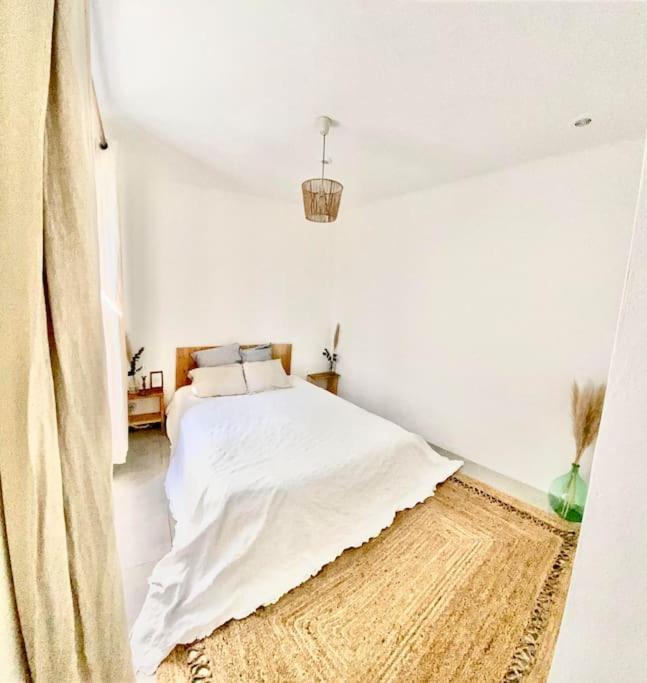 Maison Avec Jardin Et 3 Petits Chats , Proche Du Chateau Lacoste Le Puy-Sainte-Réparade エクステリア 写真