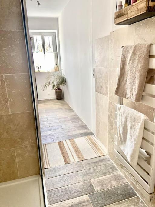Maison Avec Jardin Et 3 Petits Chats , Proche Du Chateau Lacoste Le Puy-Sainte-Réparade エクステリア 写真