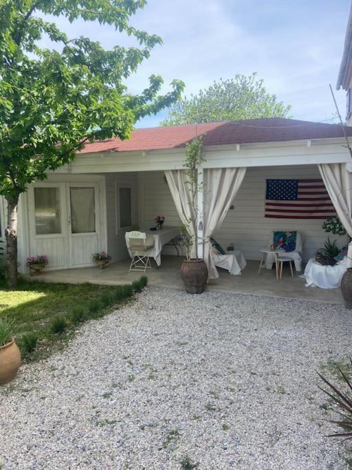 Maison Avec Jardin Et 3 Petits Chats , Proche Du Chateau Lacoste Le Puy-Sainte-Réparade エクステリア 写真