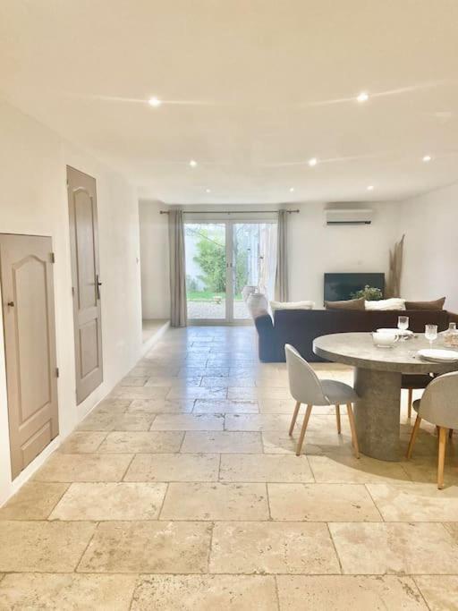 Maison Avec Jardin Et 3 Petits Chats , Proche Du Chateau Lacoste Le Puy-Sainte-Réparade エクステリア 写真